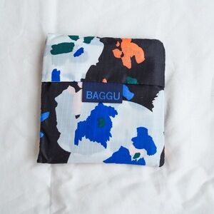 Standard BAGGU in Litho Floral NWOT